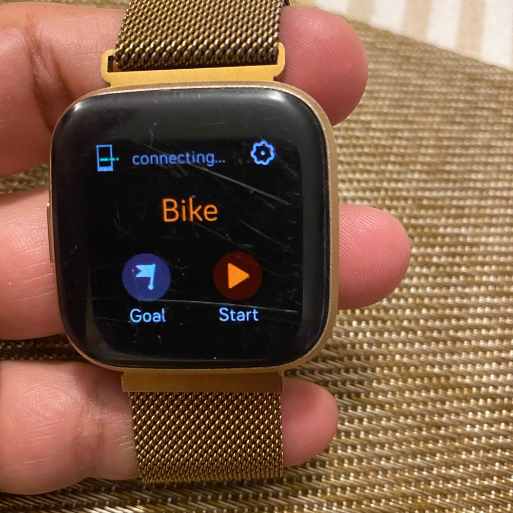 Fitbit watch - Picture 7 of 11